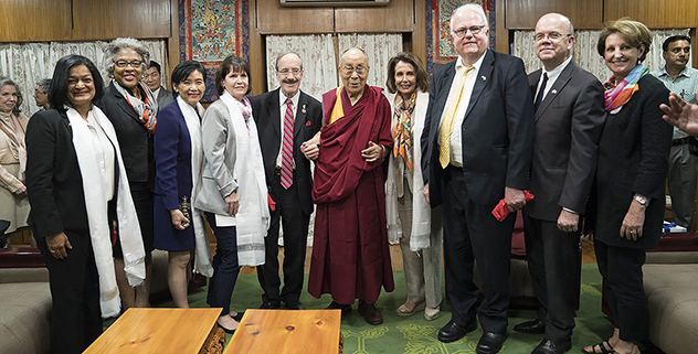 西藏精神領袖達賴喇嘛尊者與美國代表團合影 2017年5月9日 照片/OHHDL