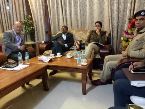 藏人行政中央安全部部长帕巴次仁先生在与伽耶地区警察局相关人员举行安保工作会议