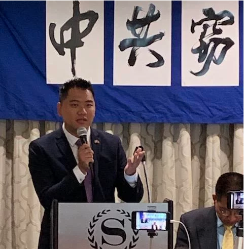 藏人行政中央驻北美华人络官慈诚嘉措在座谈会上向与会华人介绍西藏问题 2019年10月1日 照片/慈诚嘉措提供