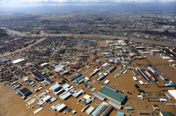 日本福岛县郡山市因台风“海貝思”袭击后引发洪灾航拍图 2019年10月13日 照片/ Jiji Press / EPA
