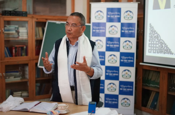 外交与新闻部秘书长次旺嘉布·阿若亚先生在交接仪式上发言 2019年10月17日 照片/Tenzin Dalha/TPI