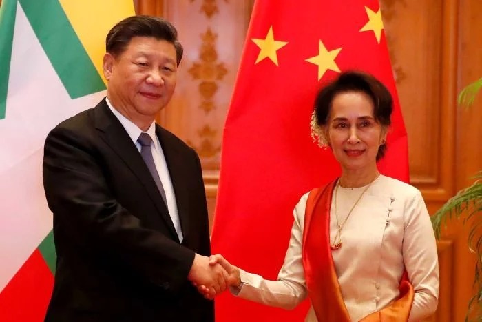 中国国家主席习近平和缅甸参赞昂山素季在内比都总统府会晤 2020年1月18日 照片/ Nyein Chan Naing /法新社