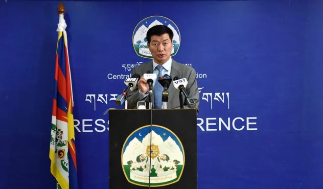 司政洛桑森格在新闻发布会上发言 照片/资料图片