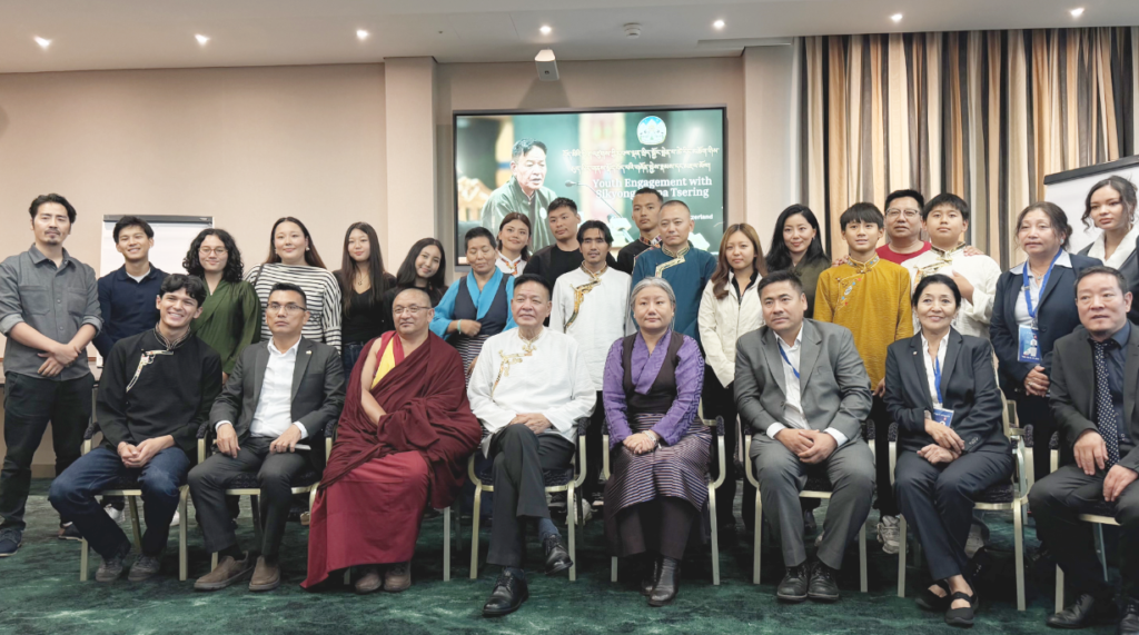 司政边巴次仁在苏黎世与欧洲藏人青年交流